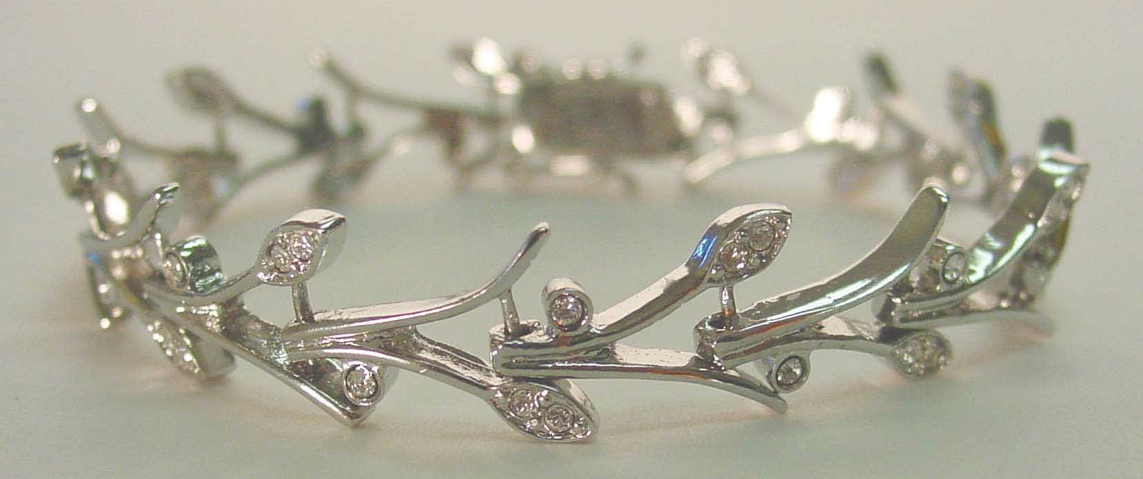 Vine-style silver bracelet