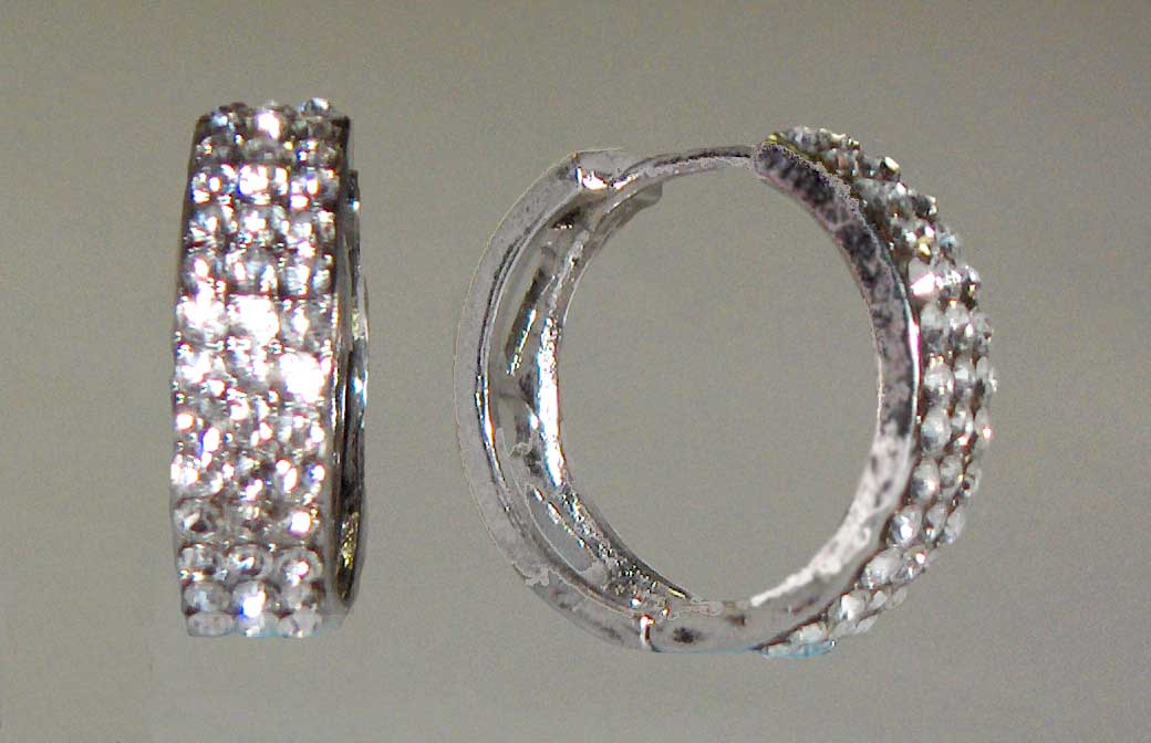 Triple crystal medium hoops