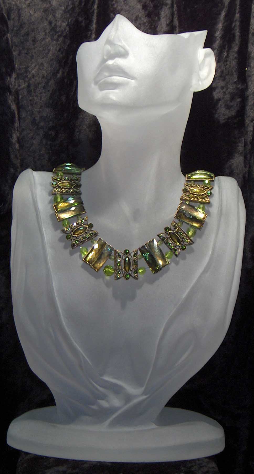 Green crystal and glass choker