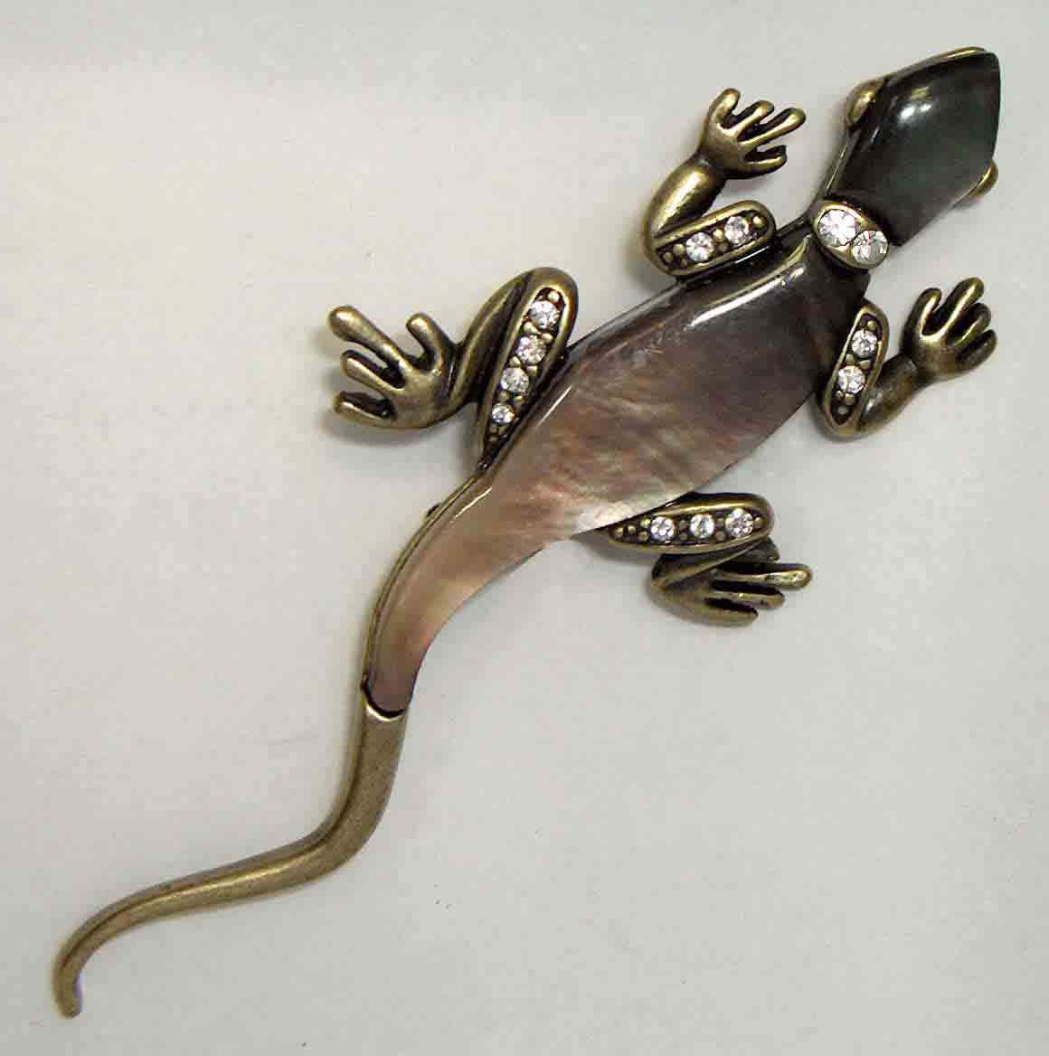 Crystal lizard pin